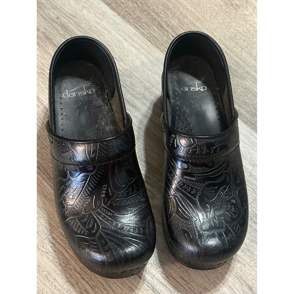 Dansko Professional Black Embossed Floral Bird Leather Clogs Shoes Womens 36